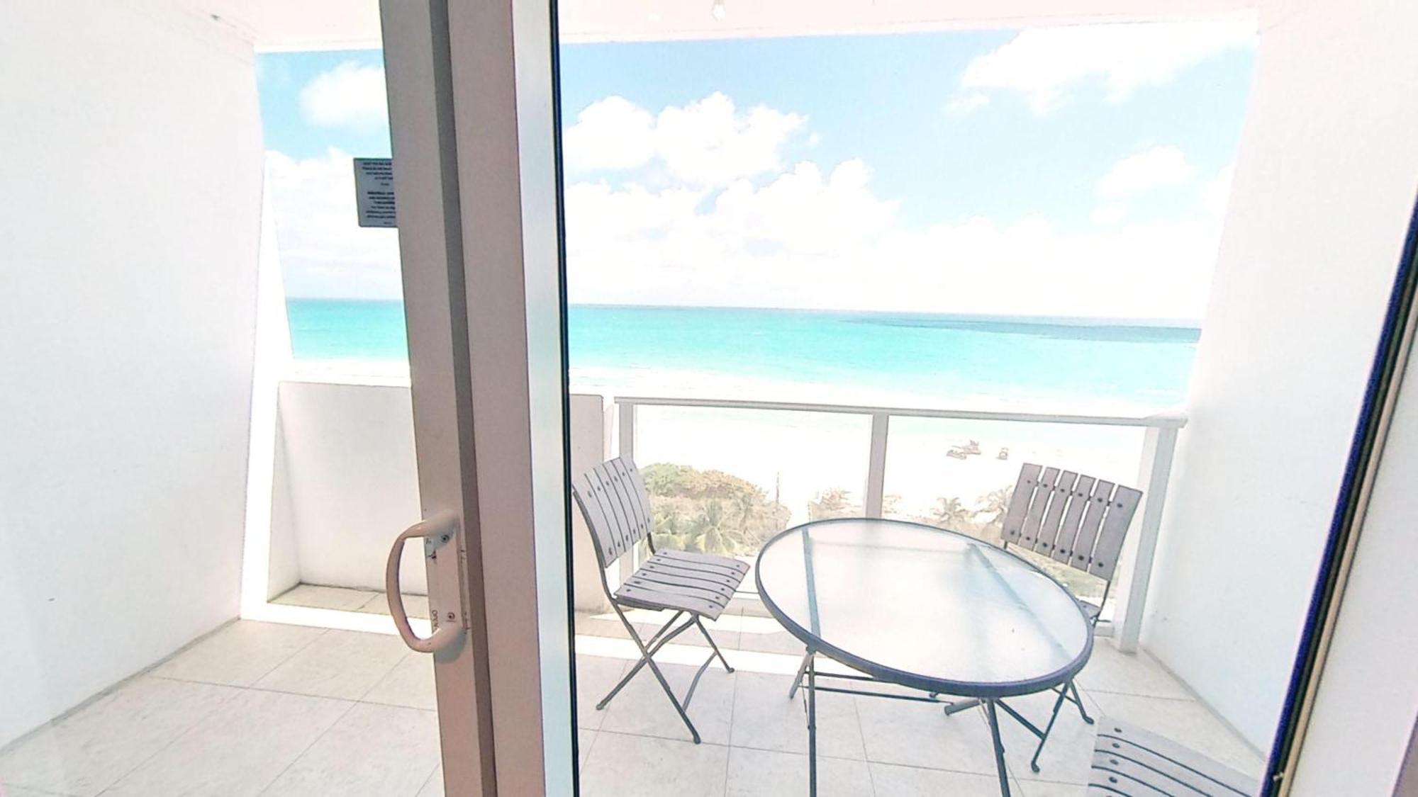 Castle 828 Oceanfront View With Balcony, Pool, Tennis, Beach Access And Free Parking! Miami Beach Room photo